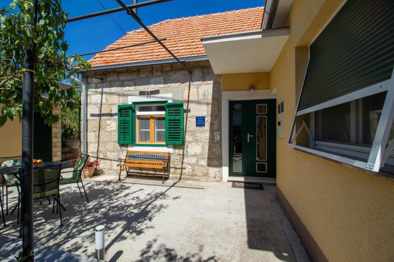 Apartman Ivan Дрниш Экстерьер фото