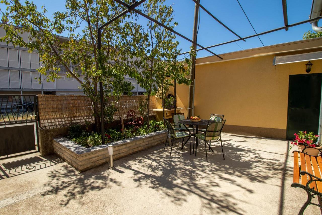Apartman Ivan Дрниш Экстерьер фото